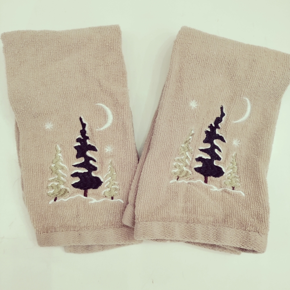 ✨ 4/$15 Mini Christmas Hand Towels
